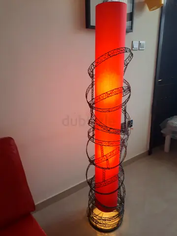 Floor lamp red