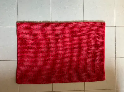 Red Bath mats