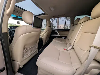 صورة 8 لـ 2011 Toyota LAND CRUISER