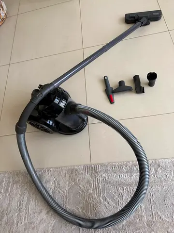 Vacuum cleaner