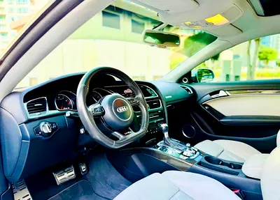 صورة 11 لـ 2013 AUDI RS5