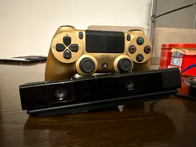 Original SONY PS4 camera + PS4 Golden controller