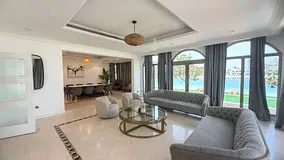 4BR Palm Villa | Atlantis View, Private Pool  Beach