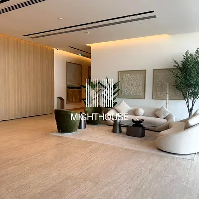 Community view | Mid floor | Spacious
