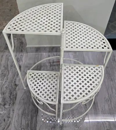 White Metal 4-Tier Semi-Circle Plant/Display Stand
