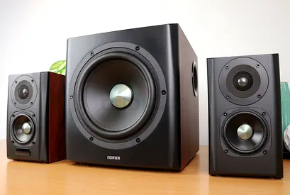 Edifier 2.1 Speaker System with Subwoofer