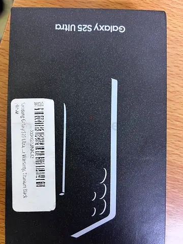 Samsung Galaxy S25 Ultra - Brand New Boxed just open box with original MagSafe case