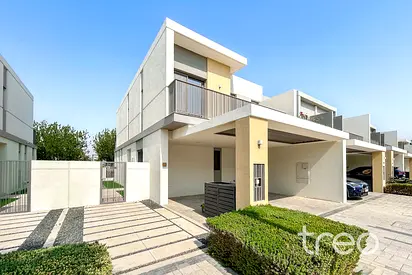 Corner Unit | Modern | Landscaped Garden
