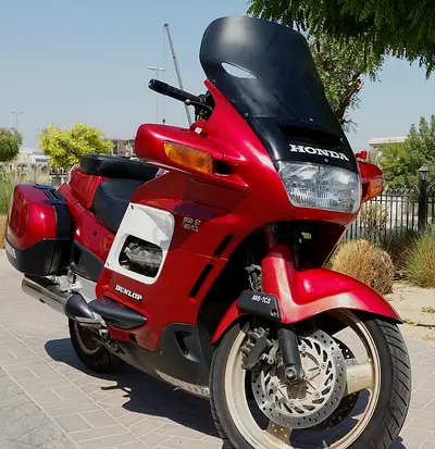 Honda Great restoration project 1100 cc v4 ABS Traction control shaft drive