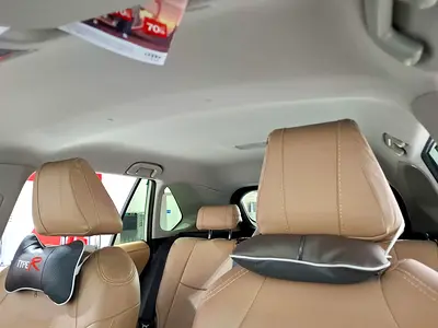 صورة 10 لـ 2023 Toyota RAV 4