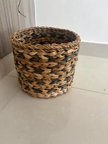 rattan pot