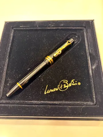 Montblanc Leonard Bernstein Fountain Pen – Black  Gold – Box Included