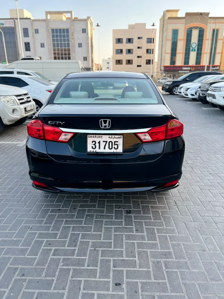 Honda City 2014 — photo 1 of 9