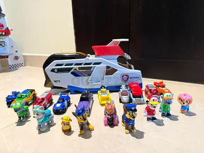 Paw Patrol mini vehicles + figures with large rescue cruiser
