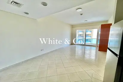 Unfurnished | Flexi Cheques | Best Price