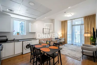 Prime Amenities | Mid Floor | Ready to Move in