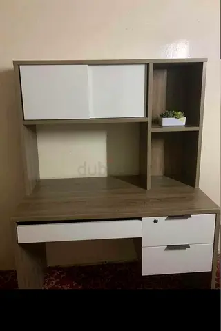 Desk in fabulous condition