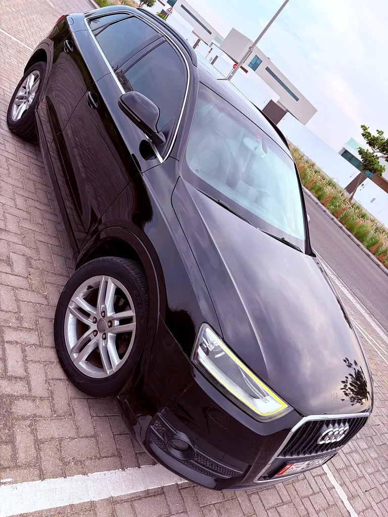 Audi Q3 2015 — photo 1 of 7