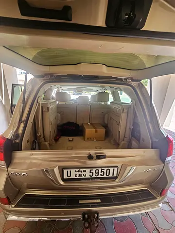 Toyota Land Cruiser GXR 2018 | GCC Specs | V8 | Pristine Condition