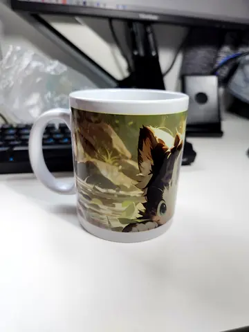 White ceramic mug with Cute Kitty Design