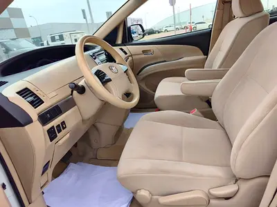 صورة 9 لـ 2019 Toyota PREVIA