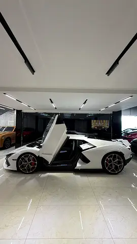 REVUELTO 2025 NEW
