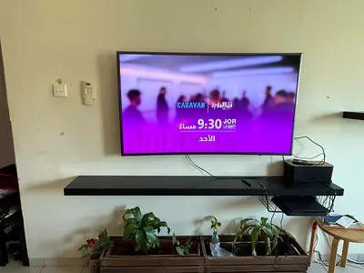 Samsung 65” samsung curve Smart LED TV - Wall Mounted, Good Working Condition