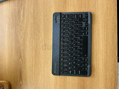 Slim Bluetooth Wireless Compact Keyboard — Good Condition and Tablet case