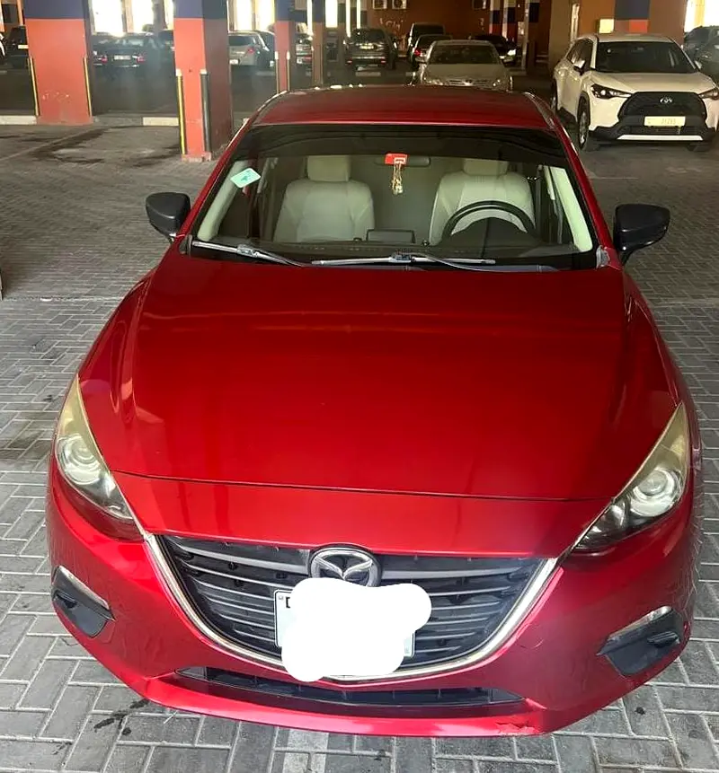 Mazda 3 2016 — photo 1 of 8