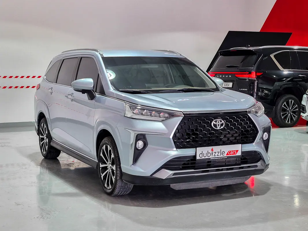 Toyota Veloz 2025 — photo 1 of 14