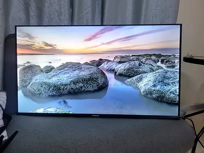43-inch LED TV SMART ANDROID TV in good working condition NIKAI brand Bazelless Design