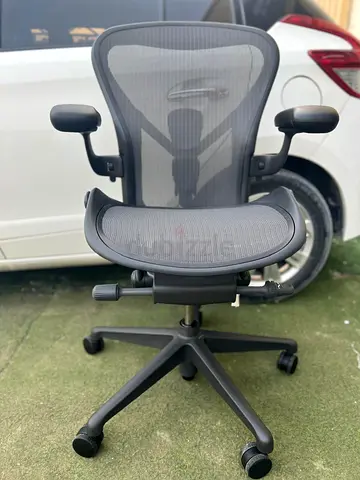 Herman Miller remastered size B fully loaded