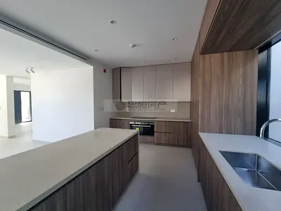 Contemporary | Very Spacious | Semi Furnished