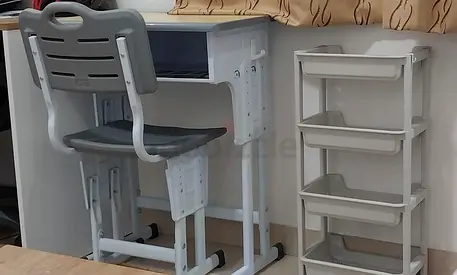 Table and chair for sale