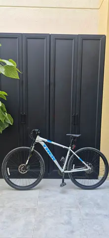 TREK MARLIN 4 (great condition)