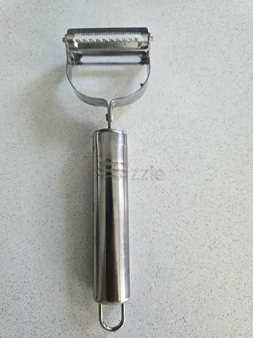Stainless Steel Vegetable Peeler - Dual Blade