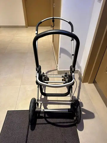 Lightweight bugaboo baby stroller frame/chassis - wheels included