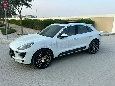 2017 Porsche Macan S 3.0 V6 GCC Specification Full Option Service History Meticulously Cared For
