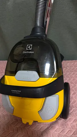 Electrolux CompactGo Cyclonic Vacuum Cleaner - Working Condition