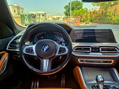 2022 BMW X6 — миниатюра 10