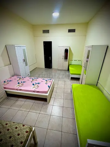 Monthly Bedspace for females in discovery gardens