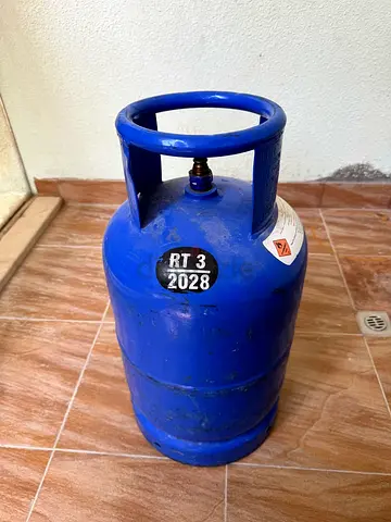 Gas cylinder