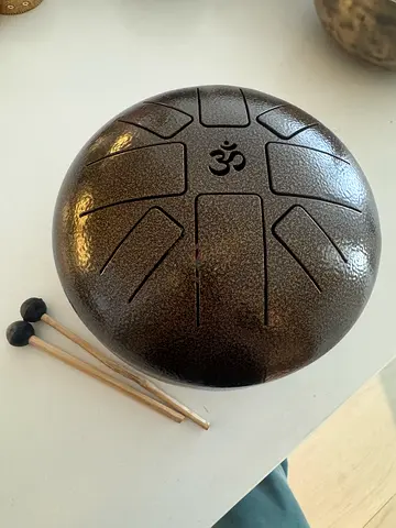 8-inch Steel Tongue Drum with Mallets - perfect Condition - from India