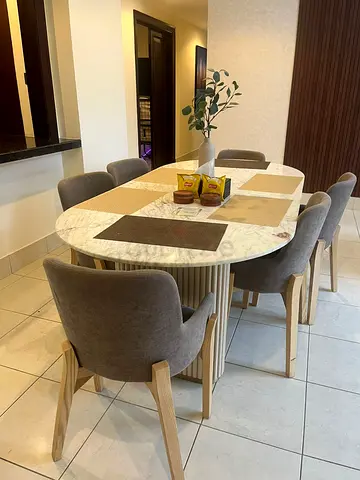 Dinning table