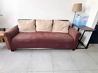 3-seater Pottery Barn Velvert Sofa + lamp + table