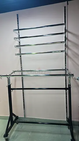 Shop rails hangers mannequins retail