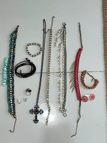 Mixed womens bracelets, necklaces and earrings - set of fashion jewelry