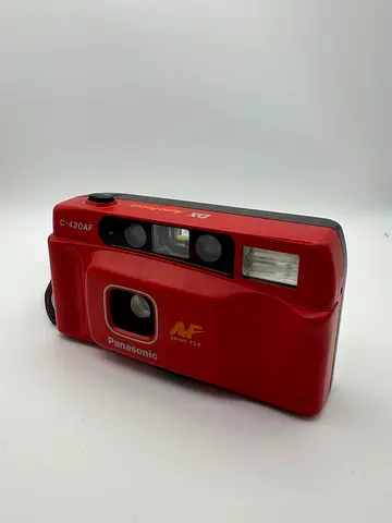 Panasonic C-420AF 35mm film camera