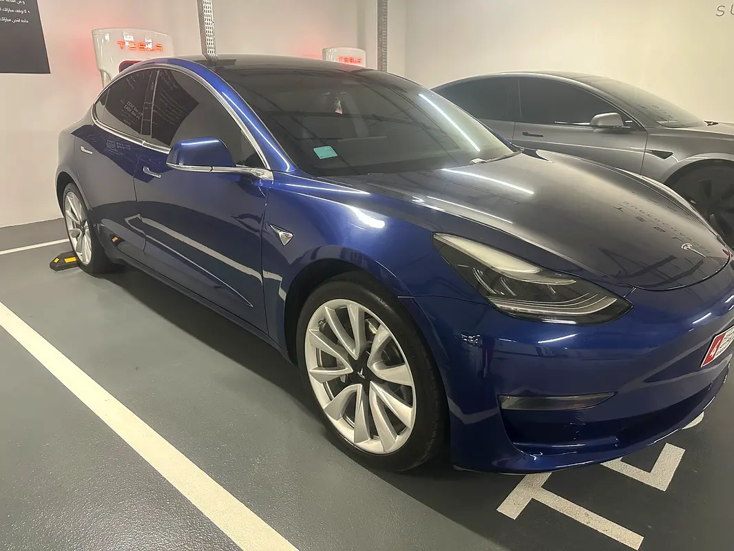 Tesla Model 3 2020 — photo 1 of 7