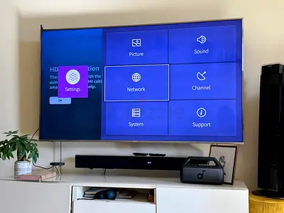 75 inch Smart LED TV Hisense Brand good condition